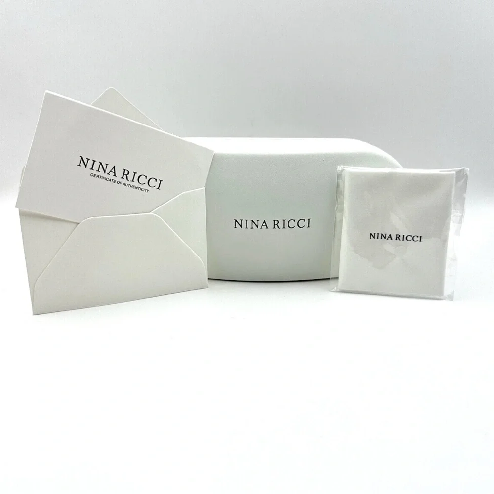 Nina Ricci, designer sunglasses model SNR153 New w/o Tags